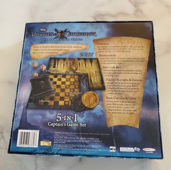 Disney Pirates of the Caribbean Stranger Tides 5-IN-1 Captains Game Set - Picture 11 of 15